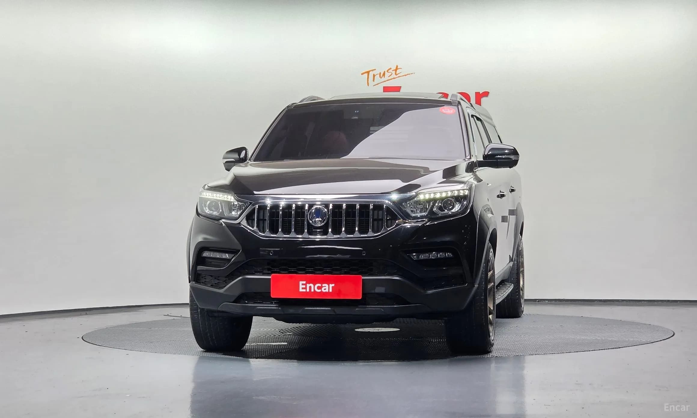 Rexton Sports Khan