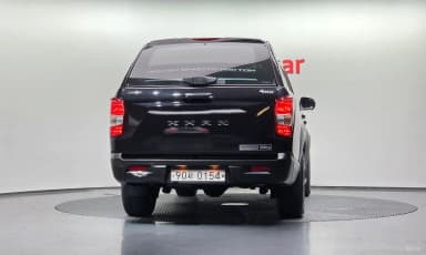 Rexton Sports Khan