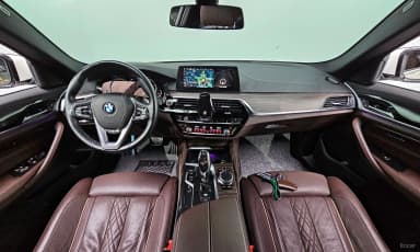 5 Series (G30)