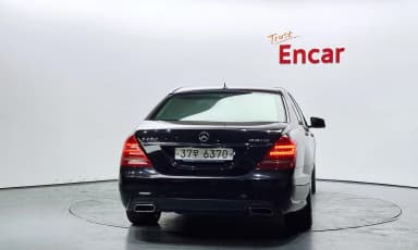 S-Class W221