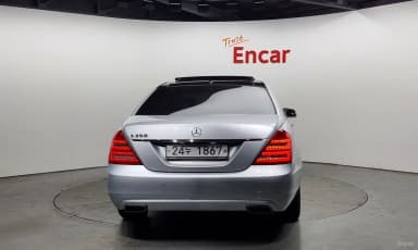 S-Class W221