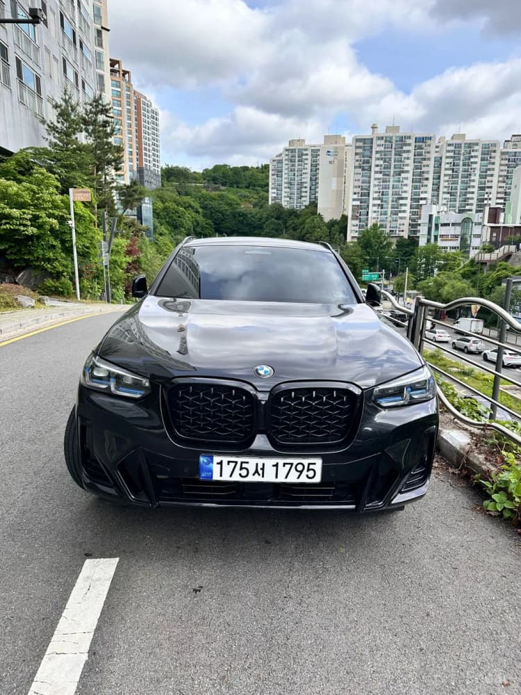 X4 (G02)