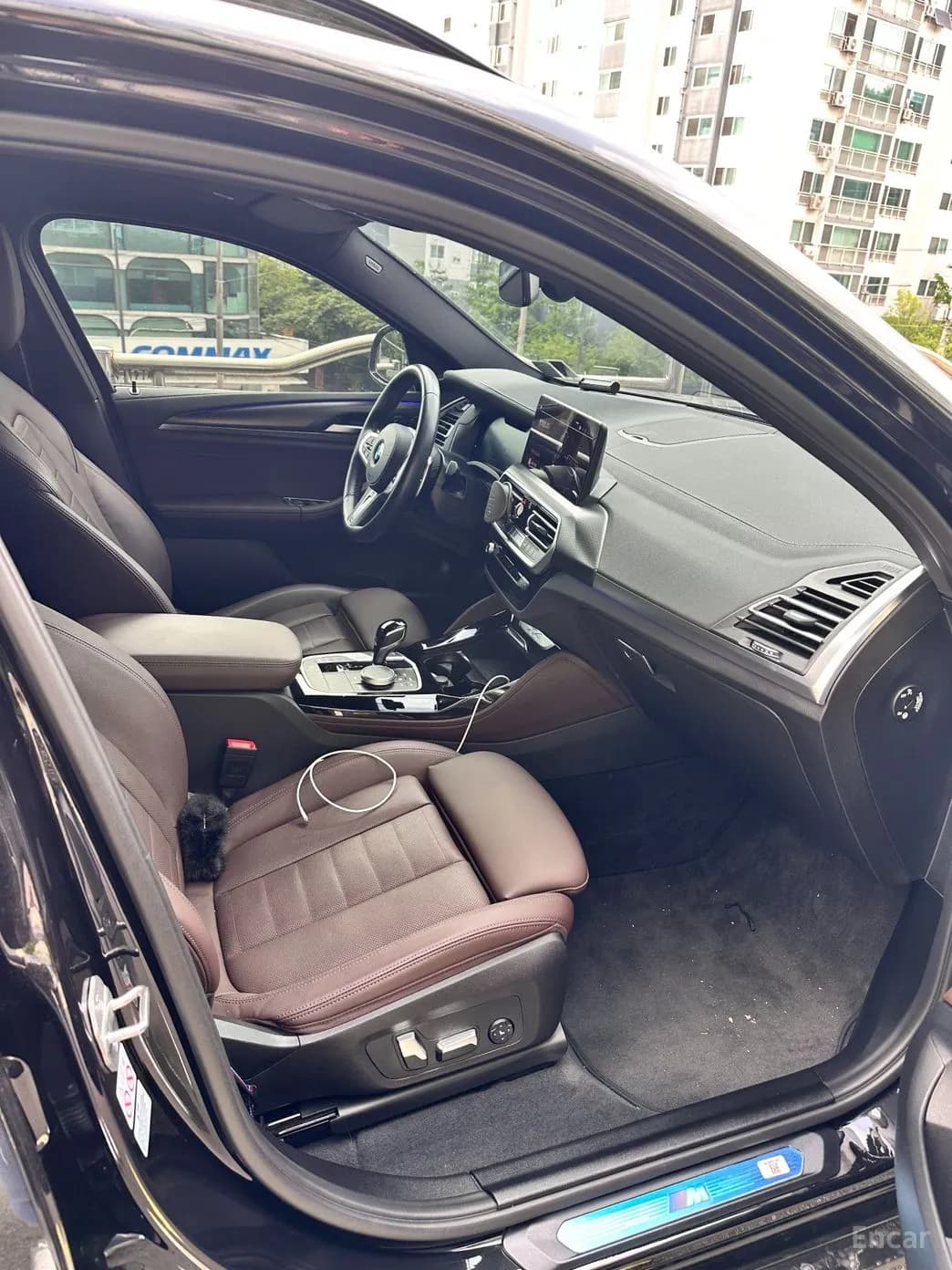 X4 (G02)