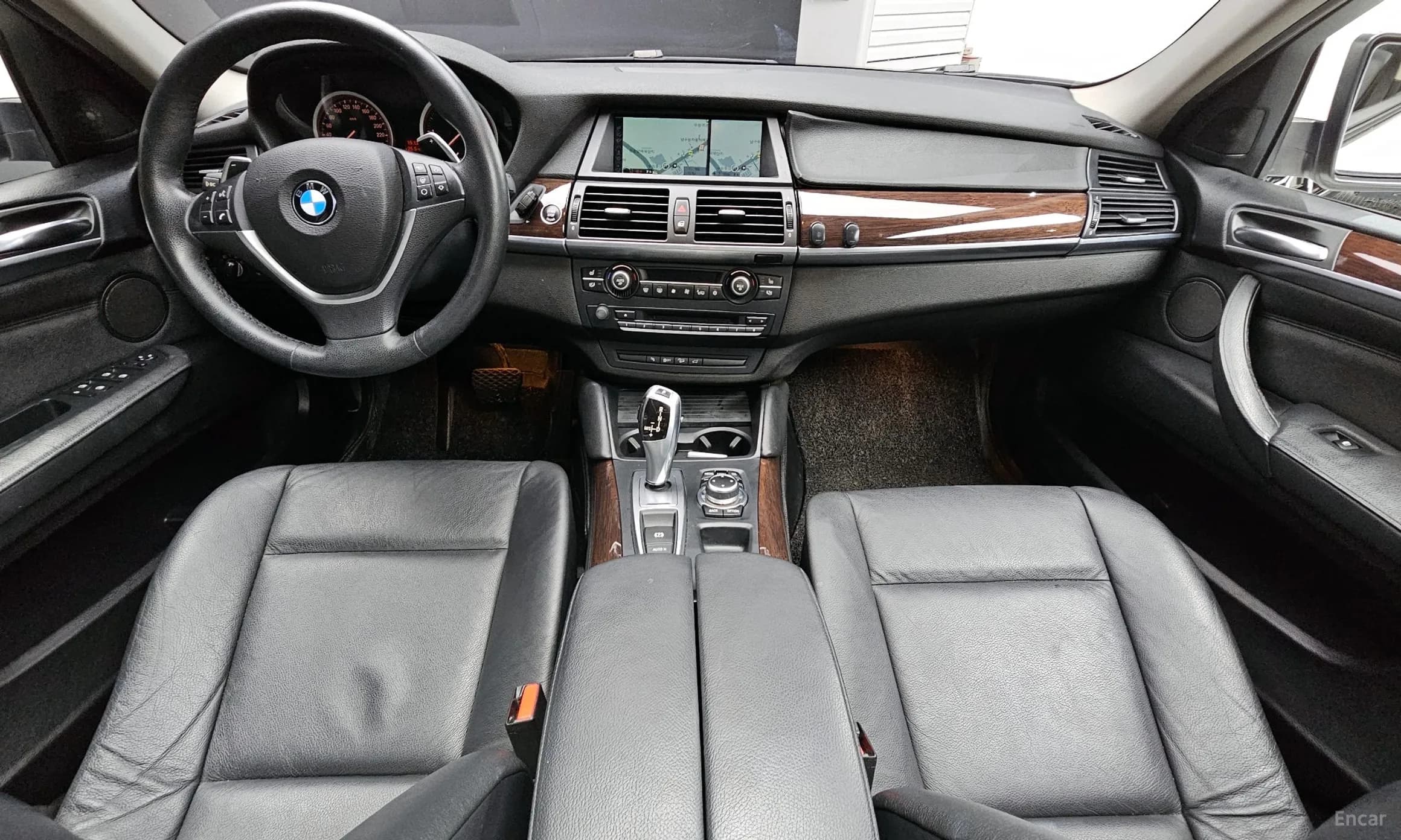 X6 (E71)