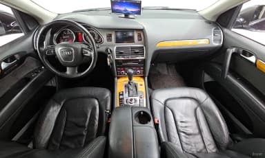 Q7