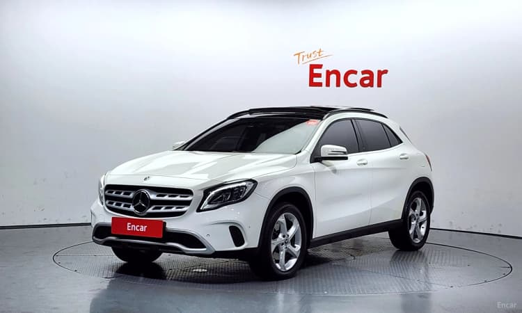 GLA-Class X156