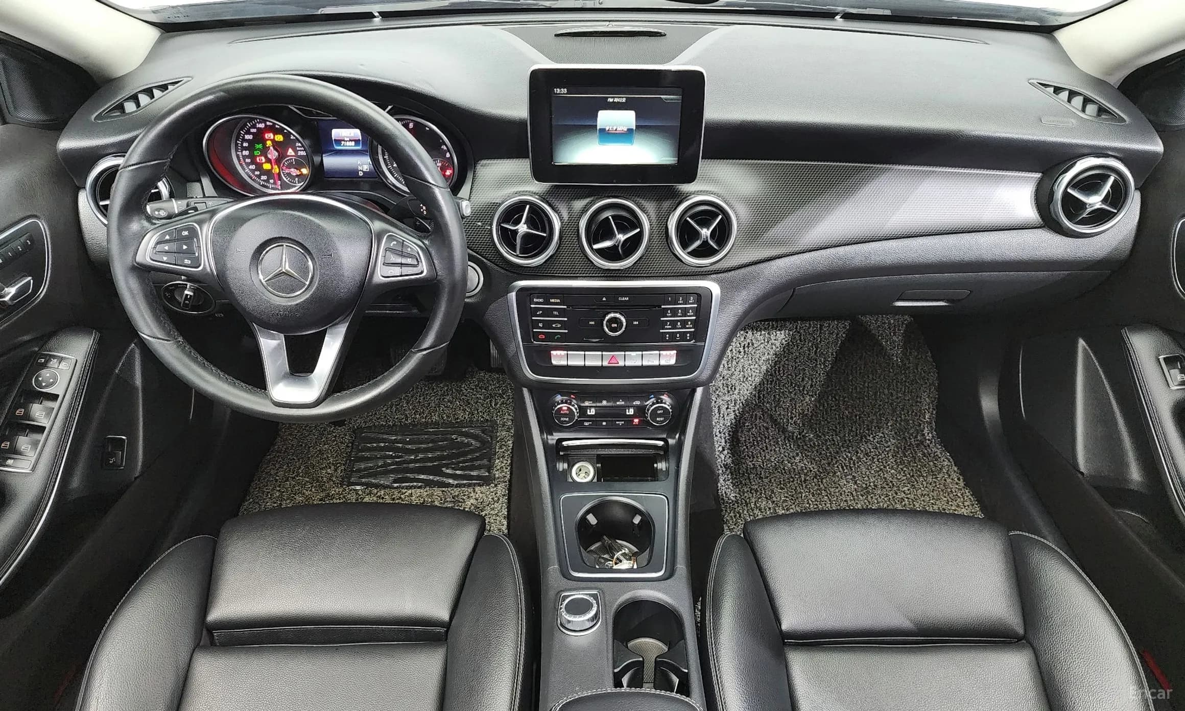 GLA-Class X156