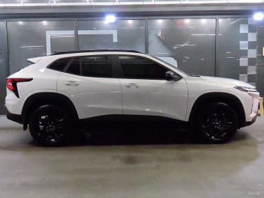 Trax Crossover