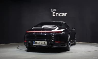 911 (992)
