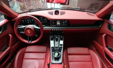911 (992)