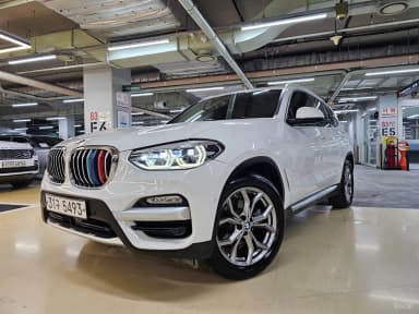 X3 (G01)