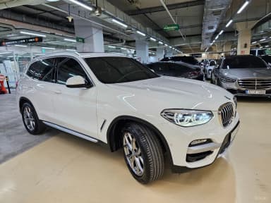X3 (G01)