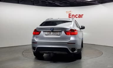 X6 (E71)