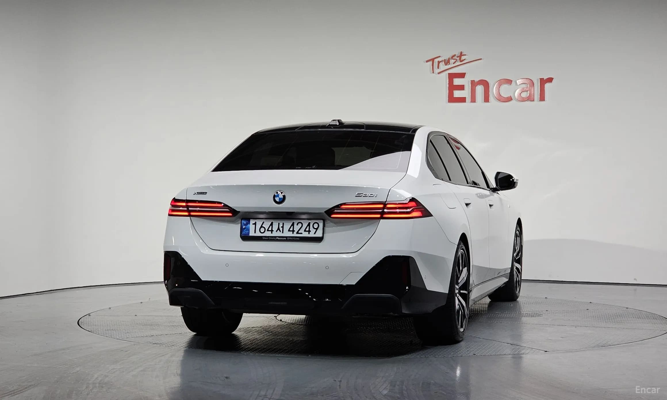 5 Series (G60)