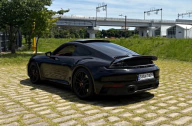 911 (992)