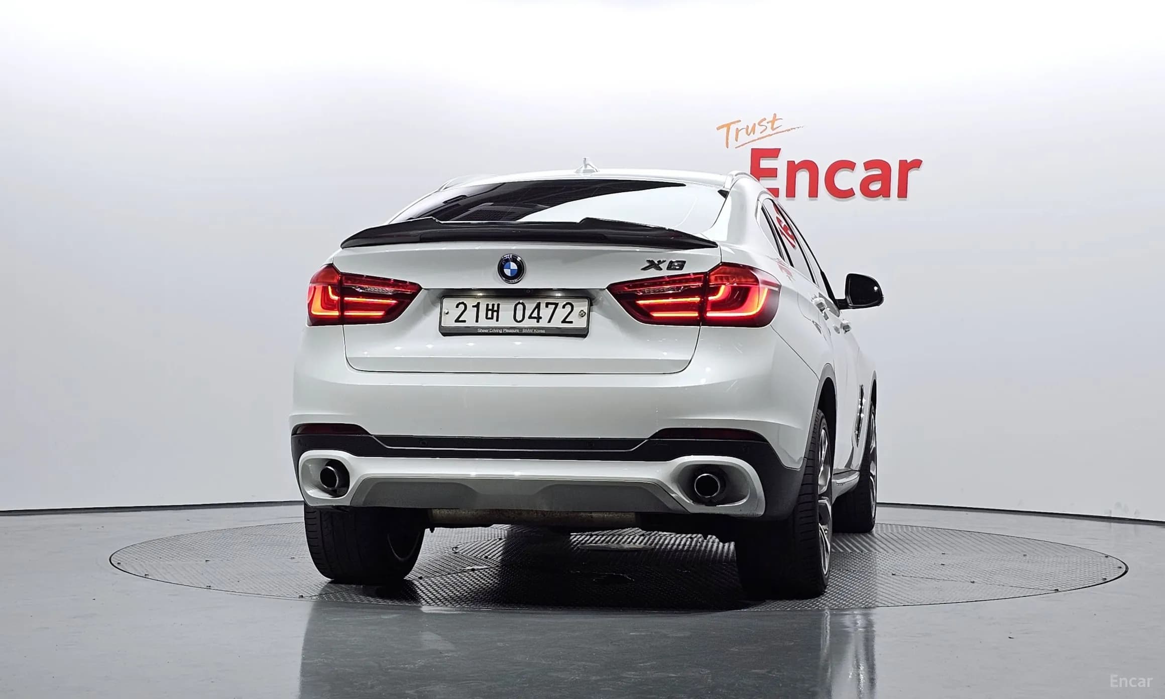 X6 (F16)