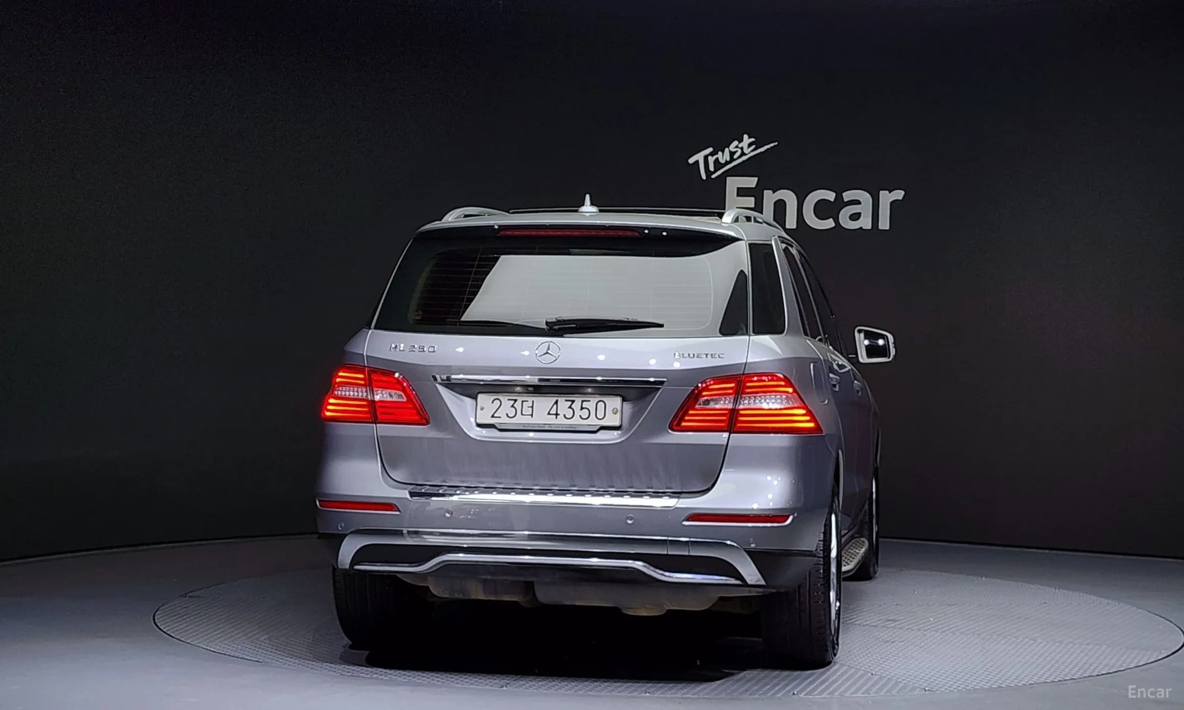 M-Class W166