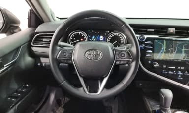 Camry (XV70)