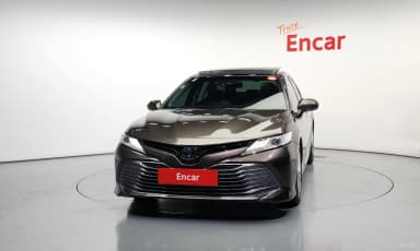 Camry (XV70)