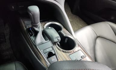 Camry (XV70)