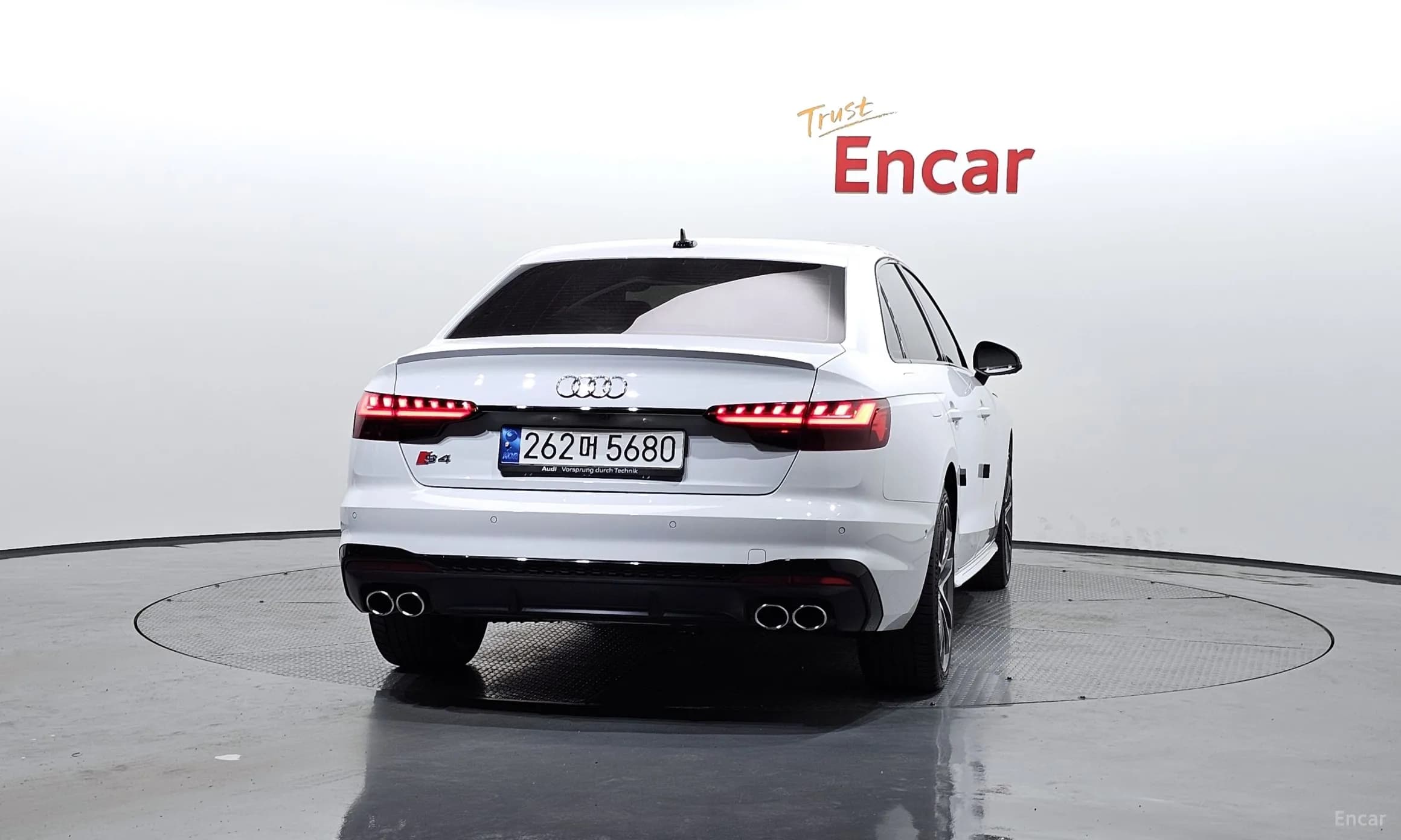 S4 (B9)