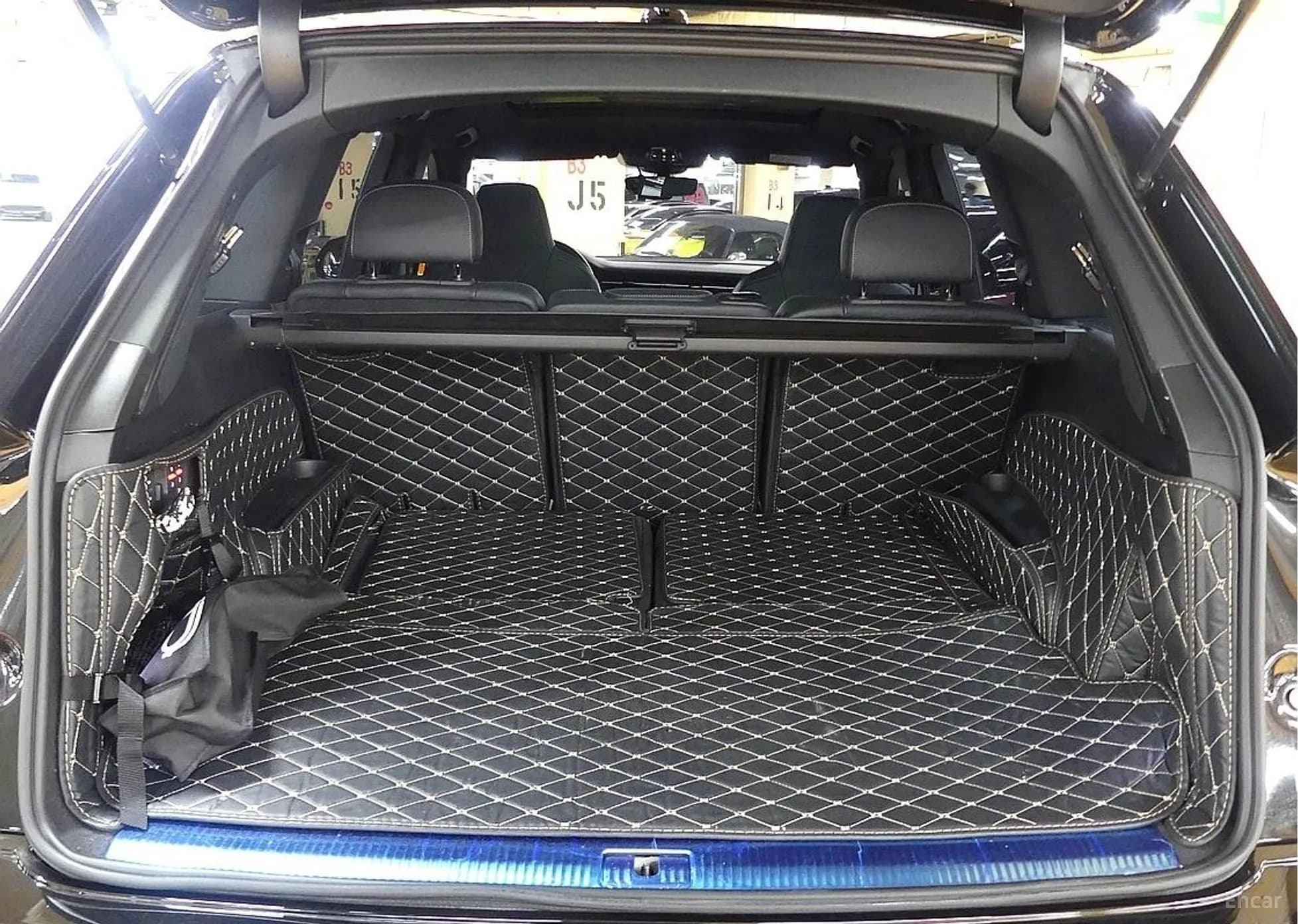 Q7 (4M)