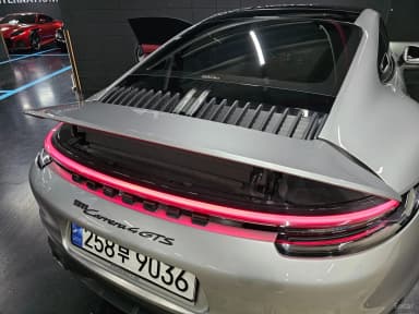 911 (992)