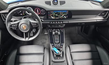 911 (992)