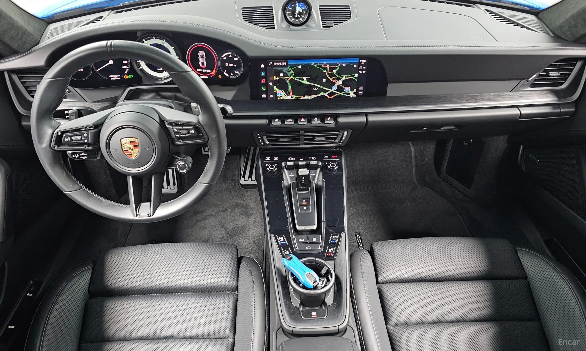 911 (992)