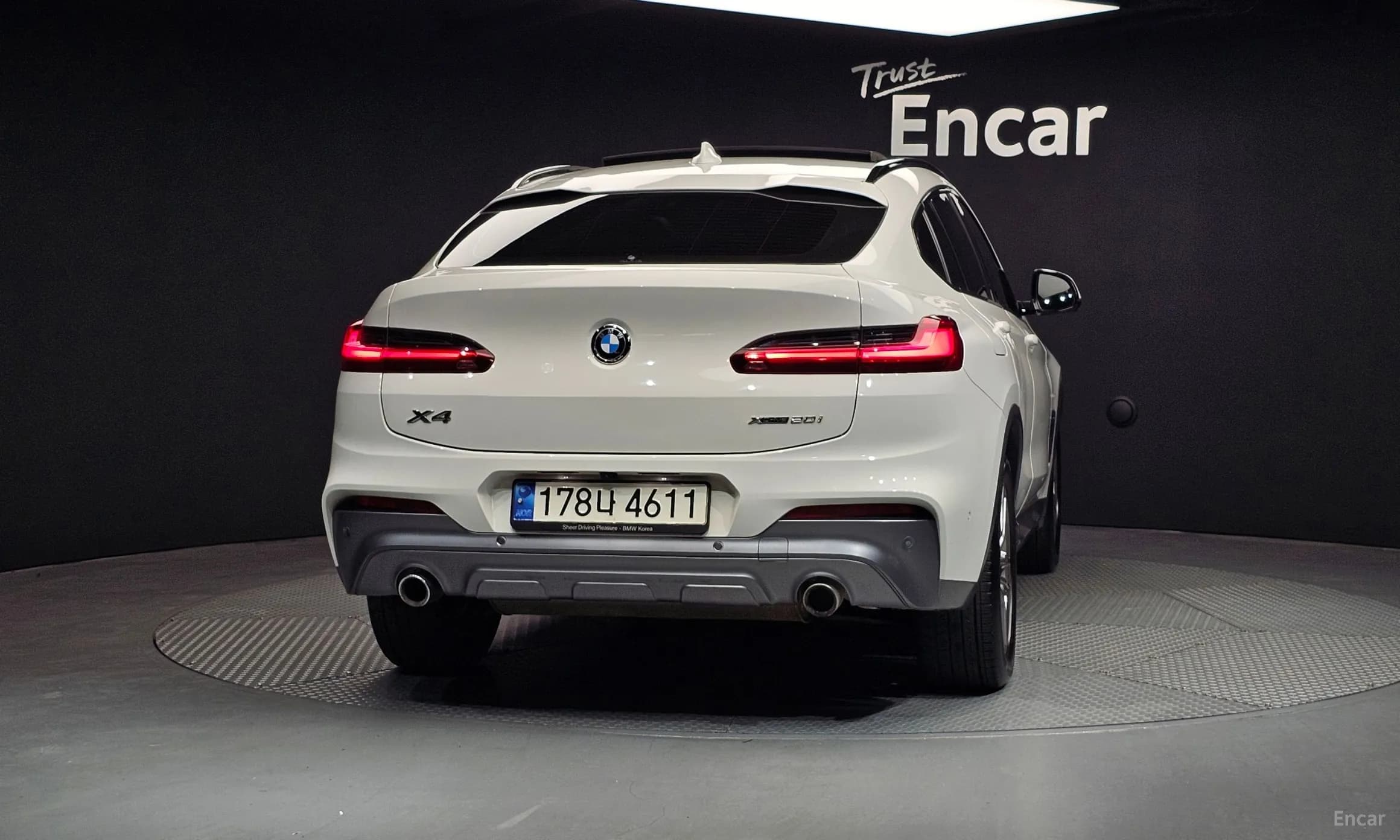 X4 (G02)
