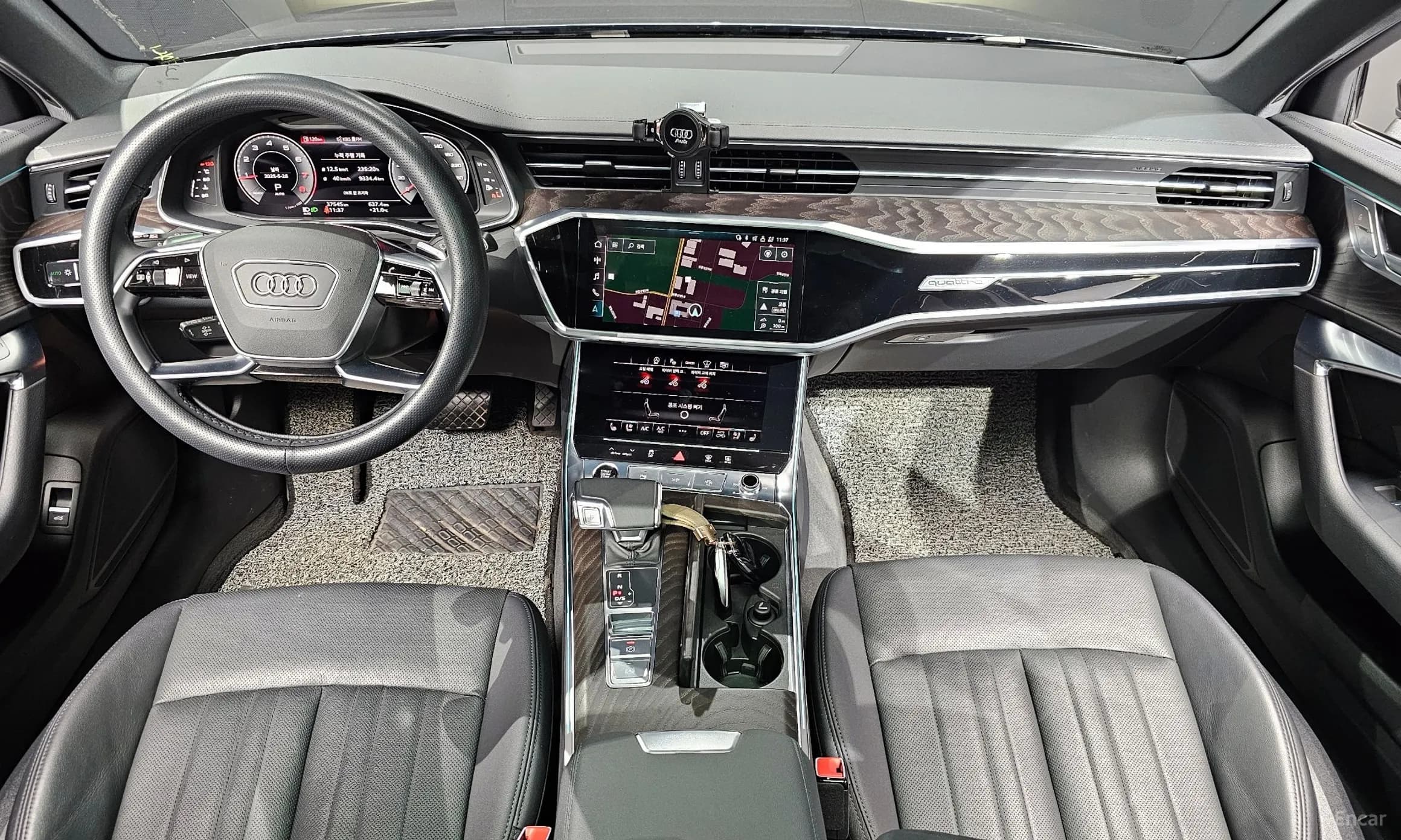 A6 (C8)