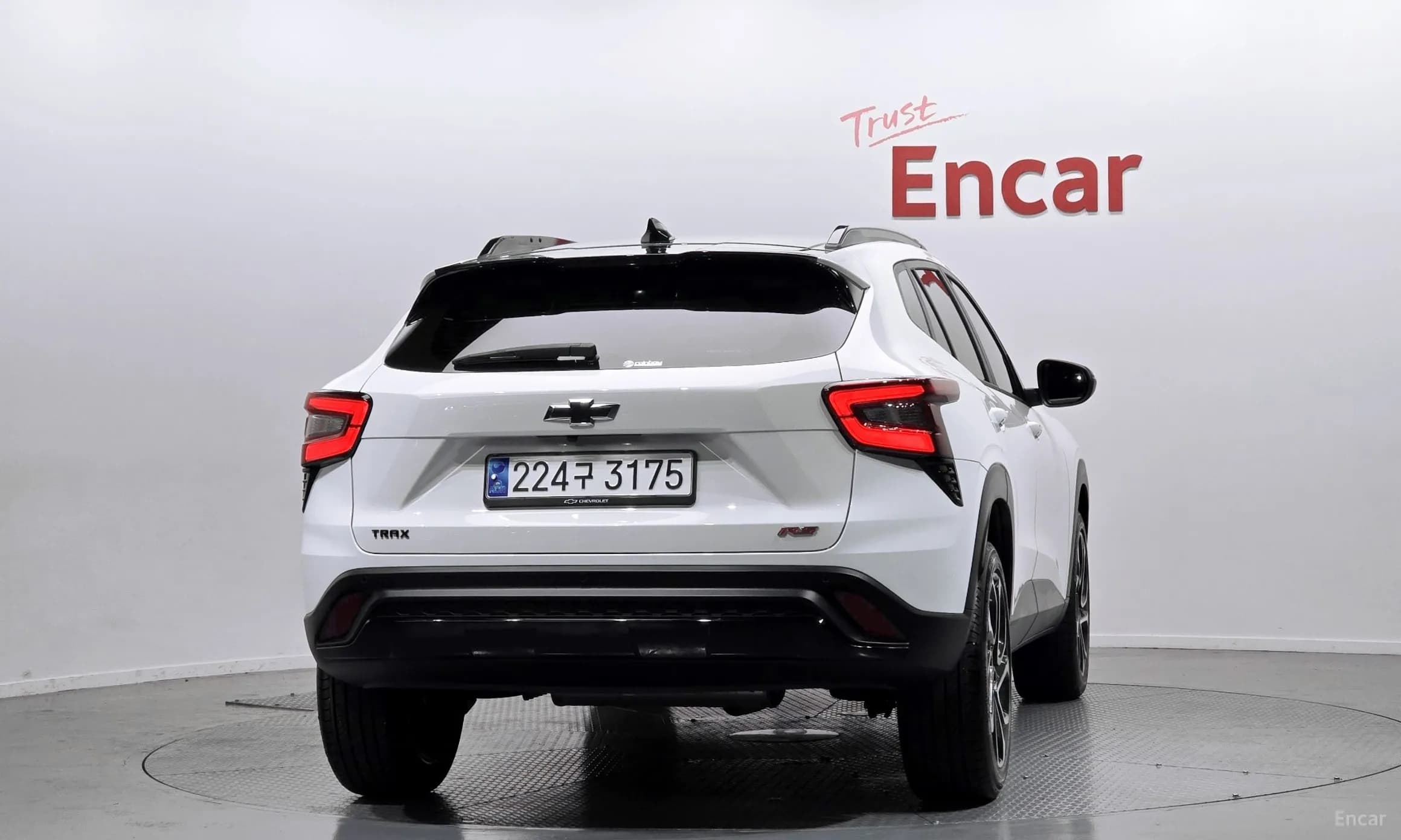 Trax Crossover