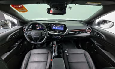 Trax Crossover