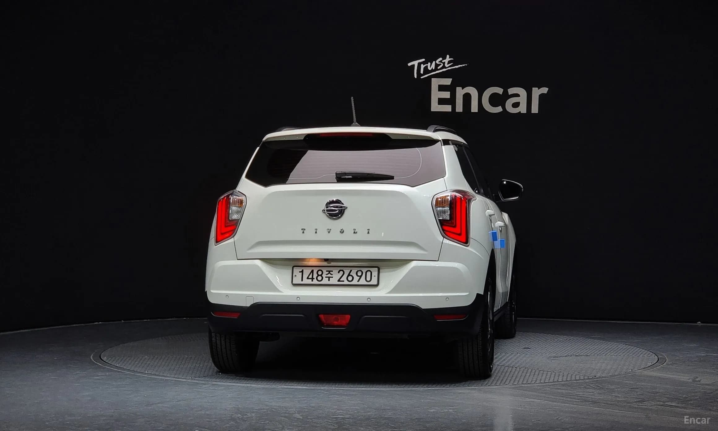 Berry New Tivoli