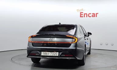 Sonata Hybrid (DN8)