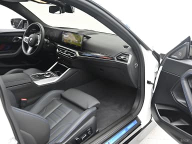 2 Series (G42)