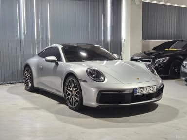 911 (992)