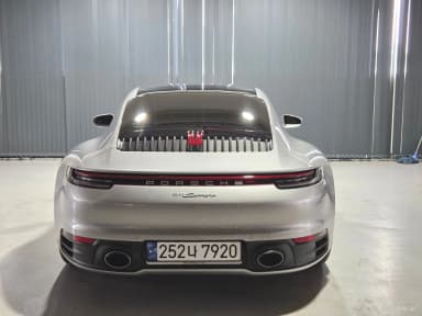 911 (992)