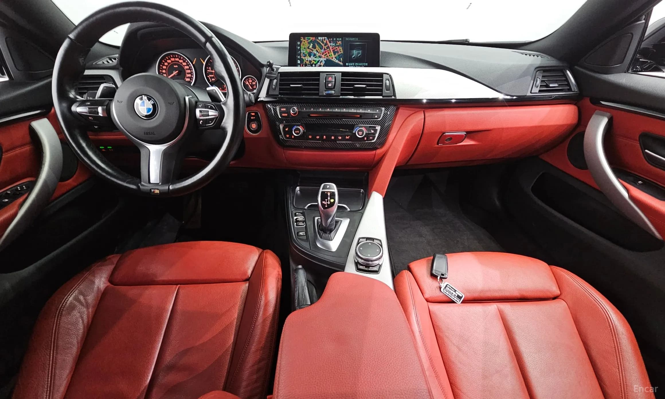 Series 4 (F32)