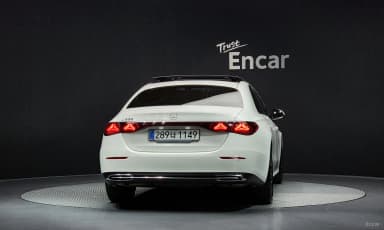 E-Class W214