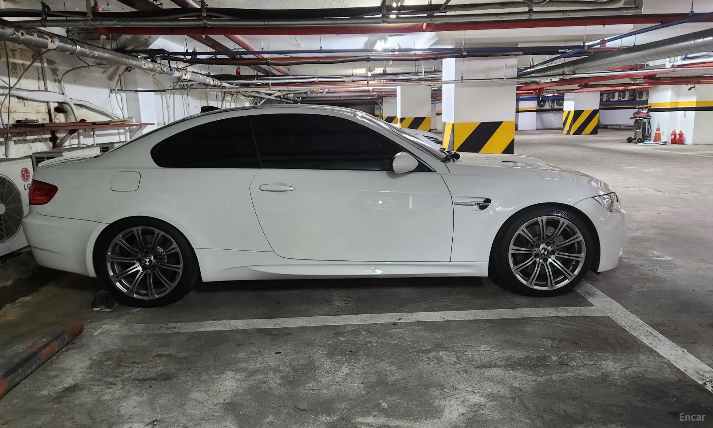 M3 (E90)