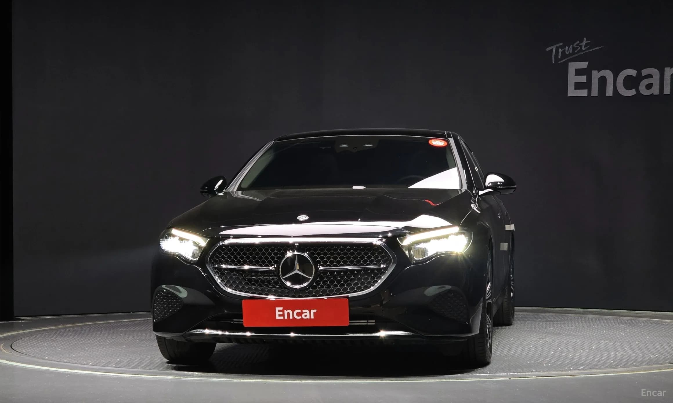 E-Class W214