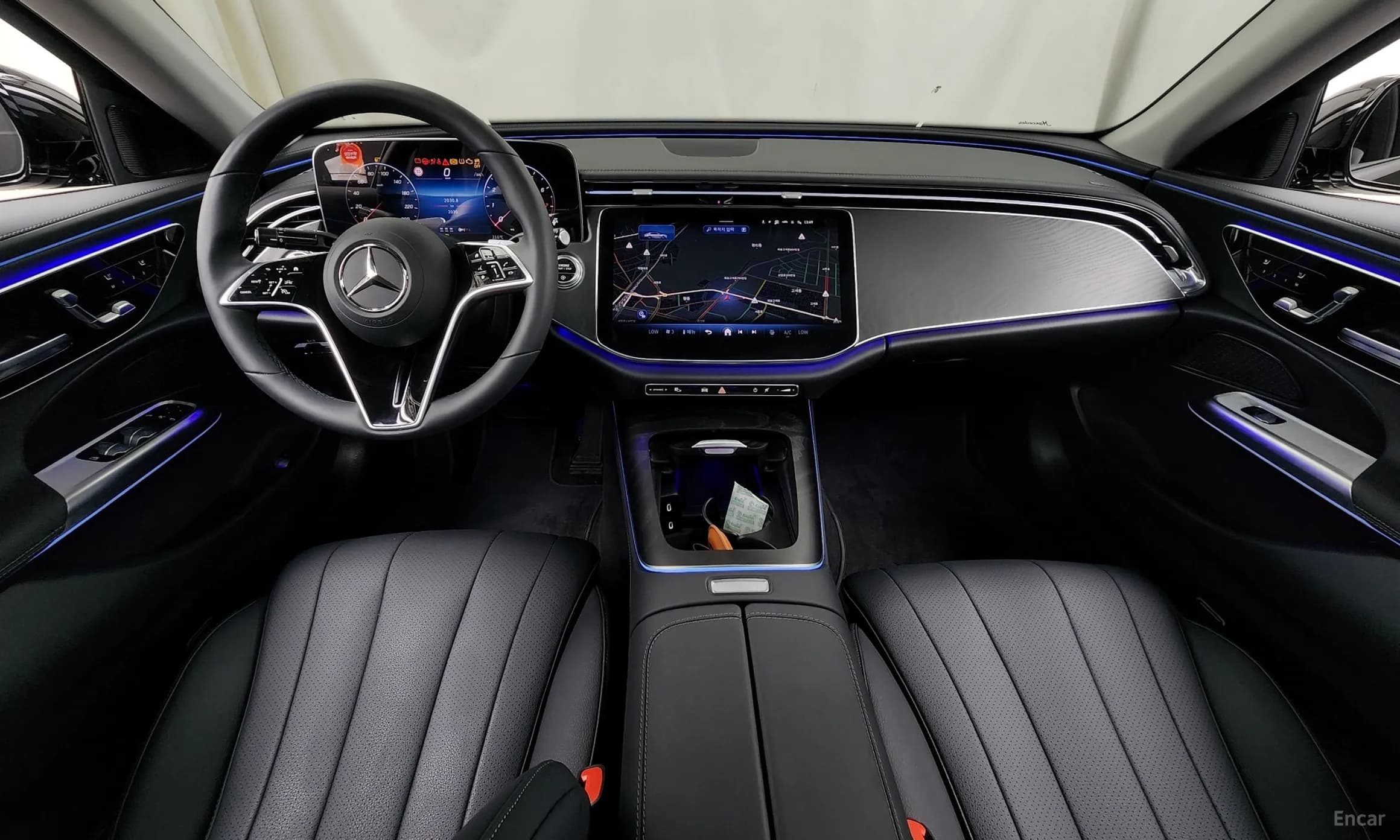 E-Class W214