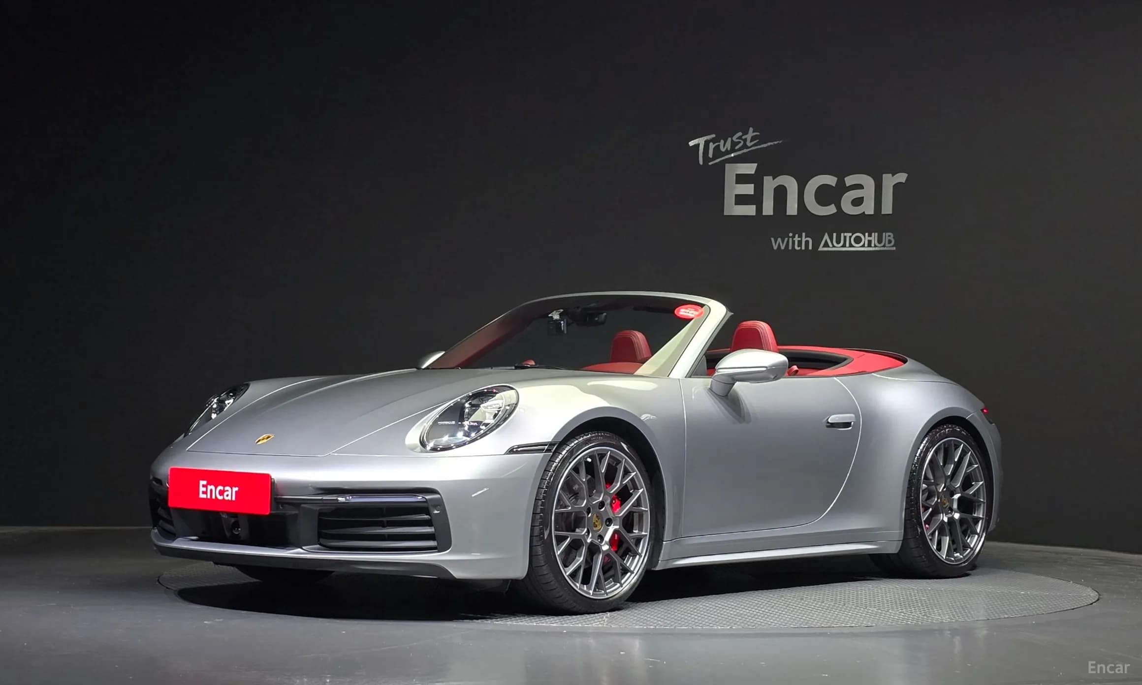911 (992)