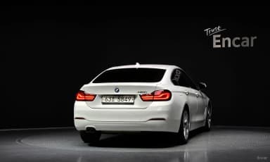Series 4 (F32)