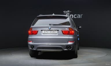 X5 (E70)