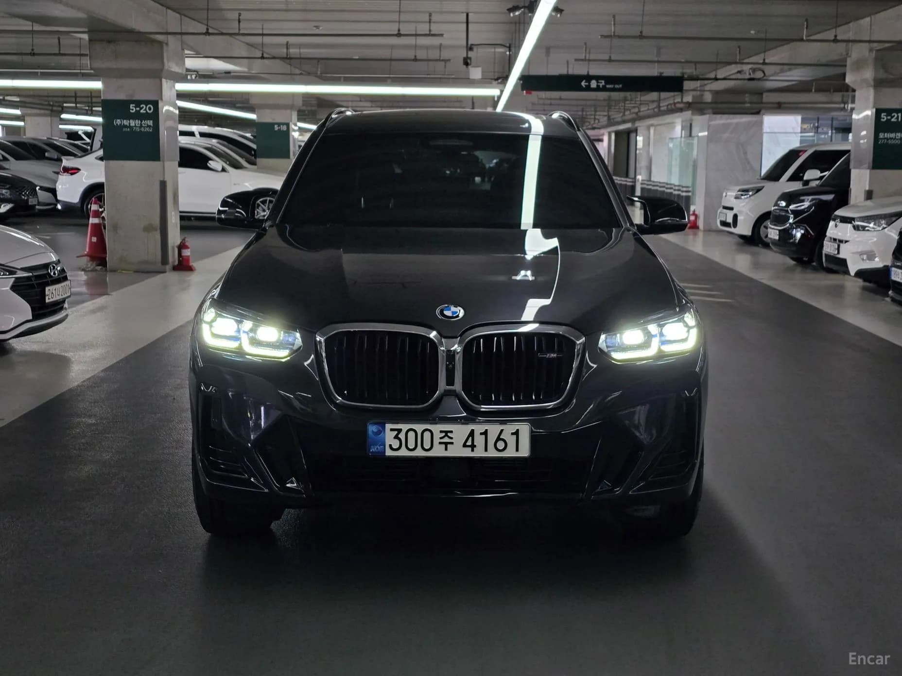 X3 (G01)