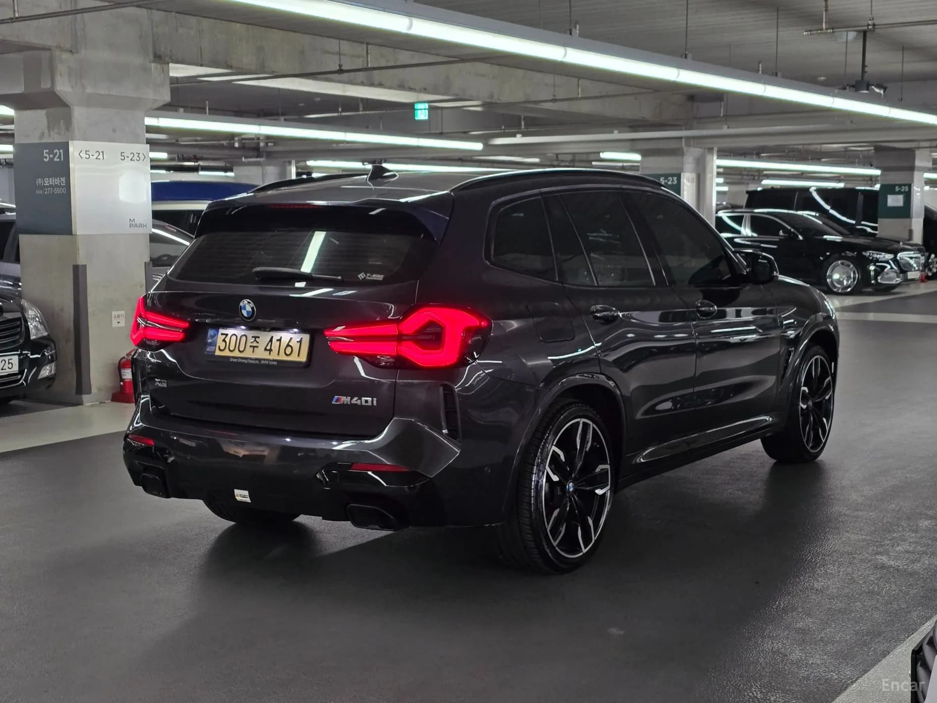 X3 (G01)
