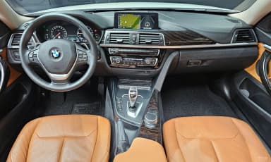 Series 4 (F32)