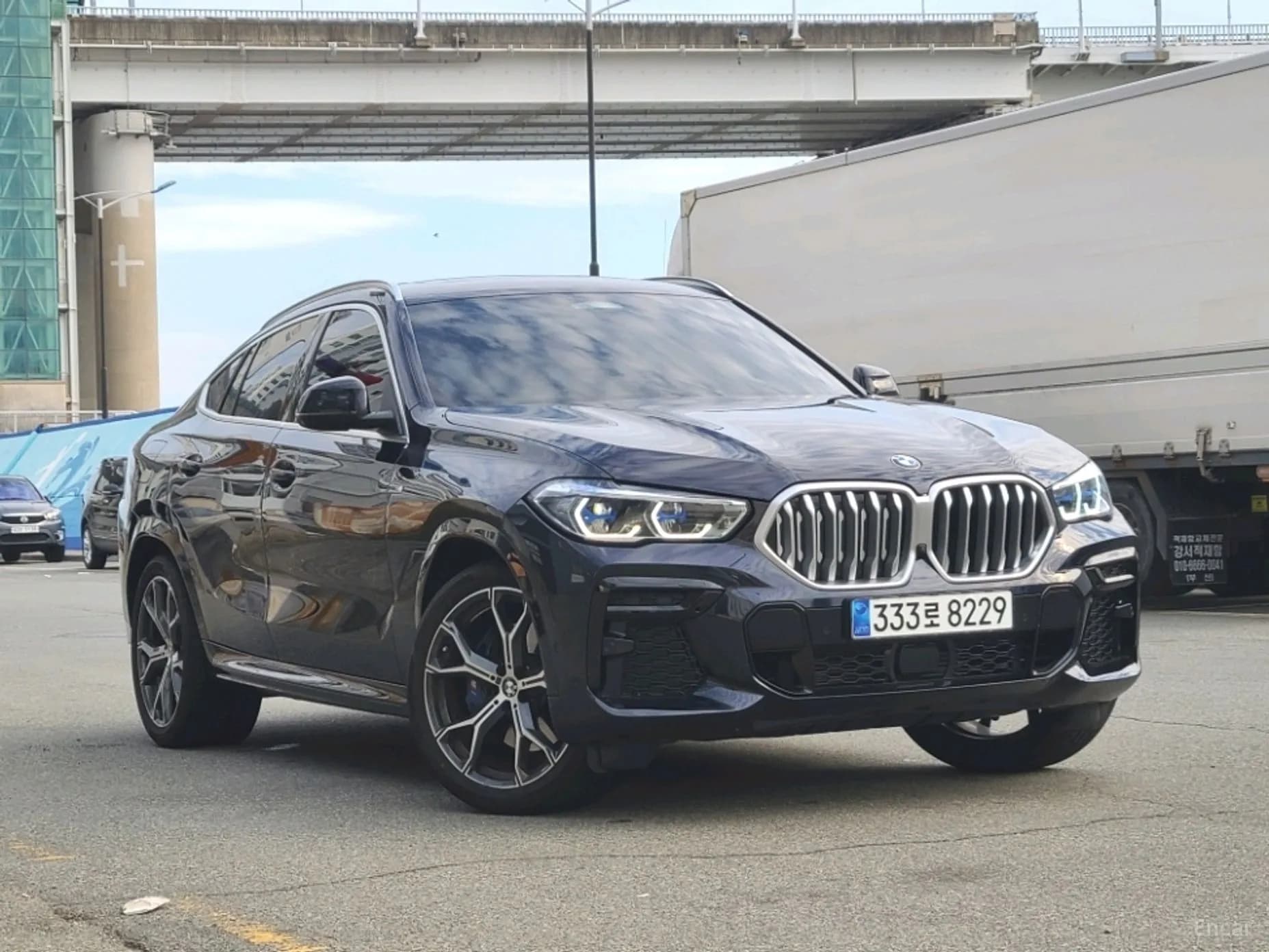 X6 (G06)